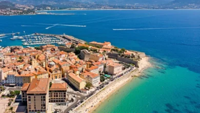 جزيرة كورسيكا الفرنسية