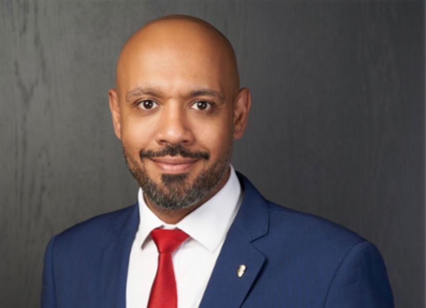 عمرو علي