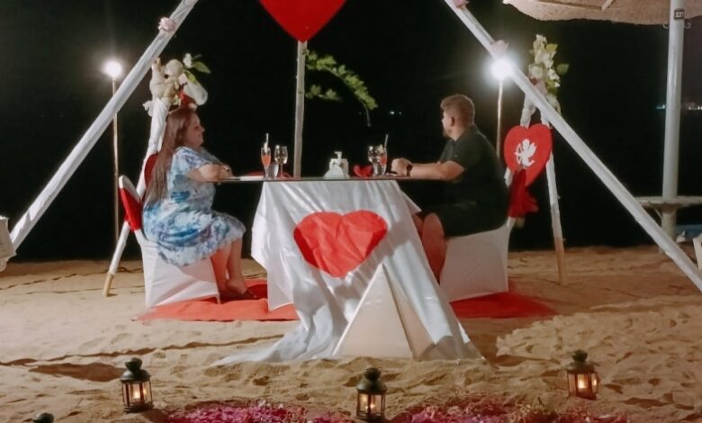 عشاء رومانسي على شاطئ الغردقة