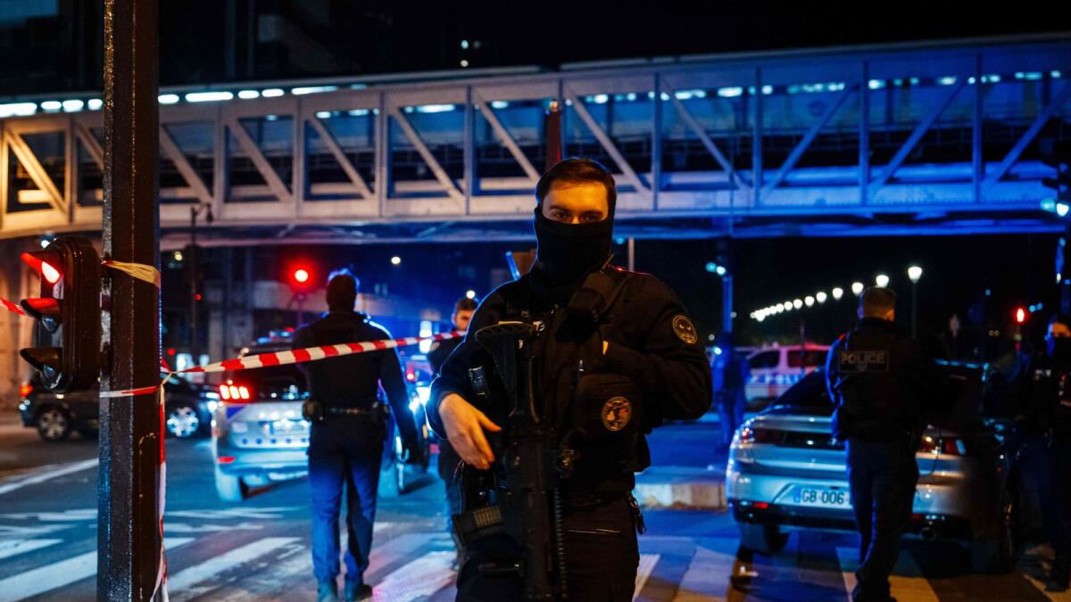 حادث طعن بالعاصمة باريس