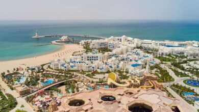 منتجع وفلل هيلتون شاطئ سلوى