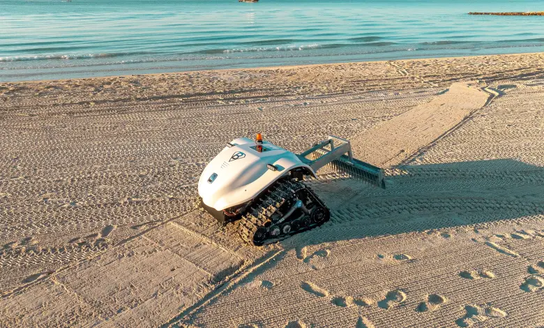 روبوت مخصص لتنظيف الشواطئ