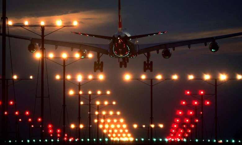 السفر الجوي