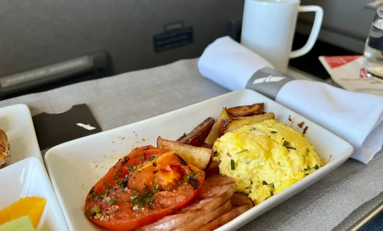 تقديم الطعام