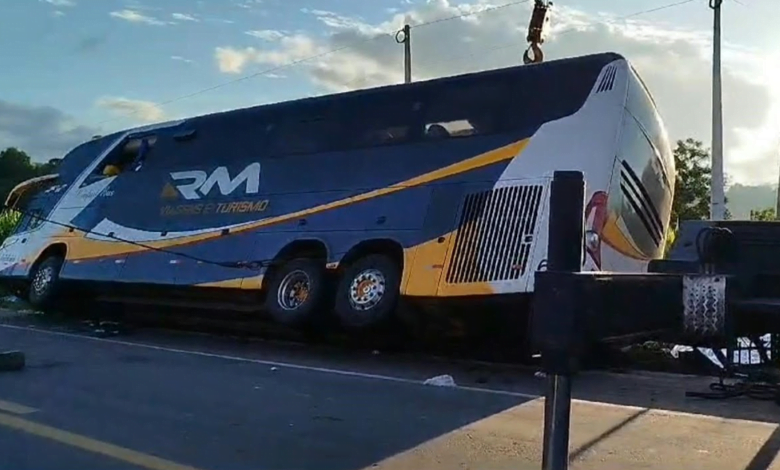 انقلاب حافلة سياحية بالبرازيل