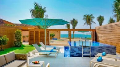 إنشاء جزر ومنتجعات