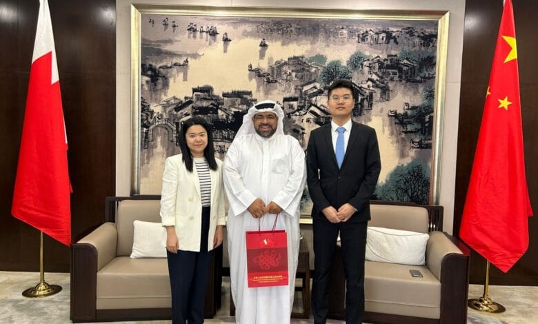 الرحالة الإعلامي محمود النشيط