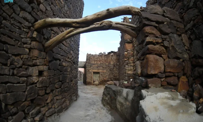 قرية آل ينفع