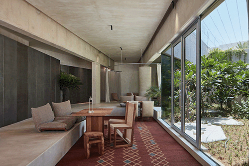 مطعم “إرث الحصن”