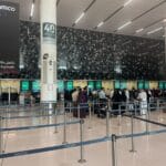 أجهزة إنهاء إجراءات المسافر