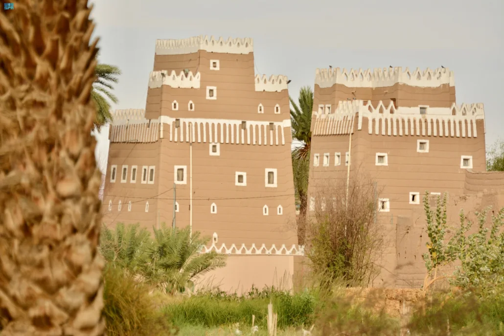 قرية القابل