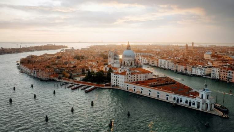فينيسيا