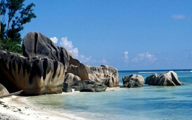 شاطئ أنس سورس دارجان