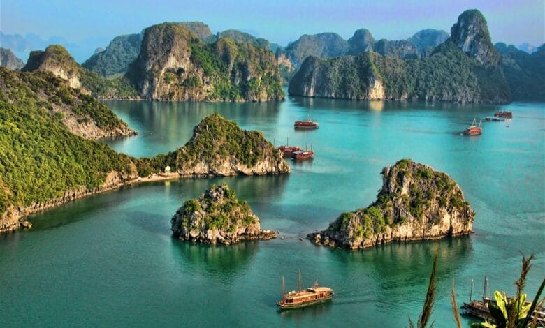 خليج هالونج