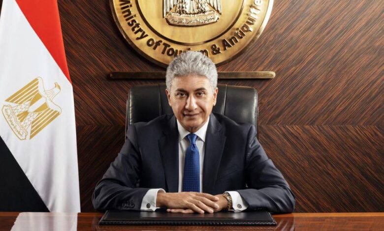 وزير السياحة والآثار المصري شريف فتحي