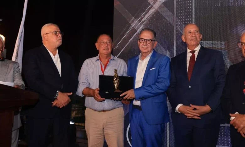 رواد السياحة