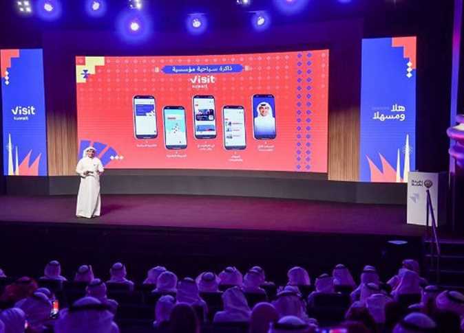 وزير الإعلام والثقافة ووزير الدولة لشؤون الشباب عبدالرحمن المطيري