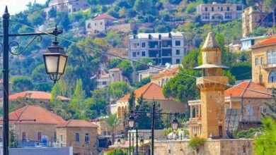 دير القمر اللبنانية