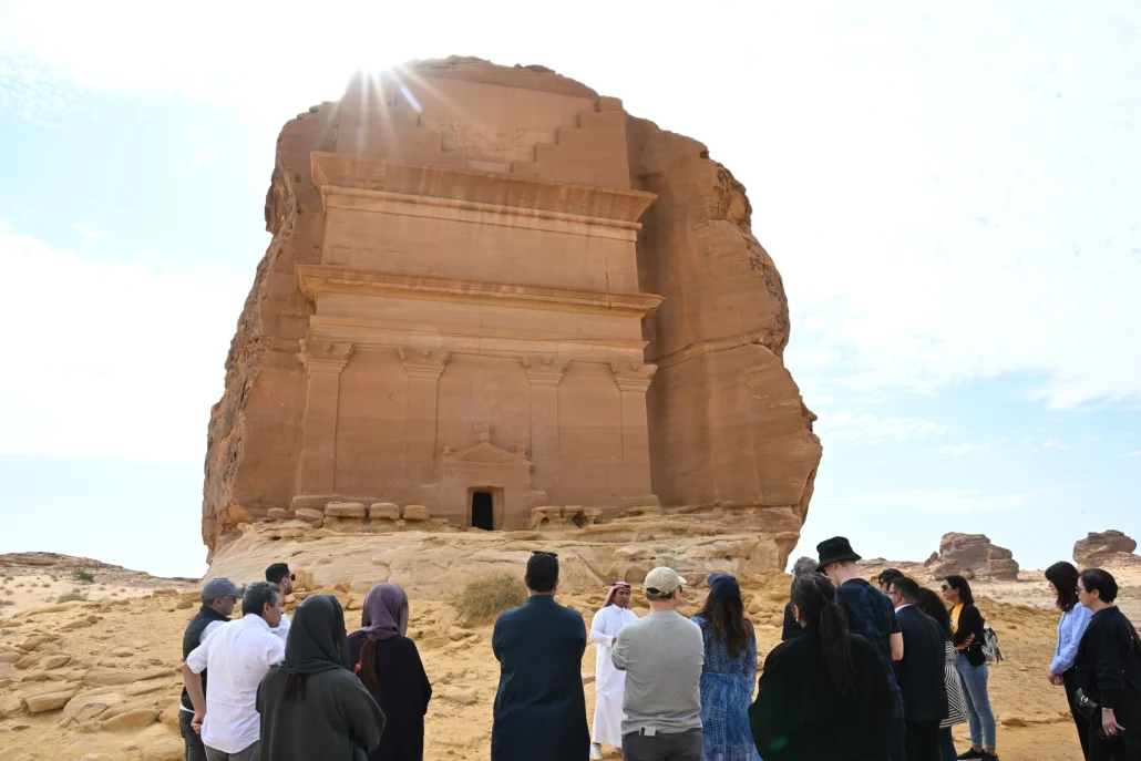العلا