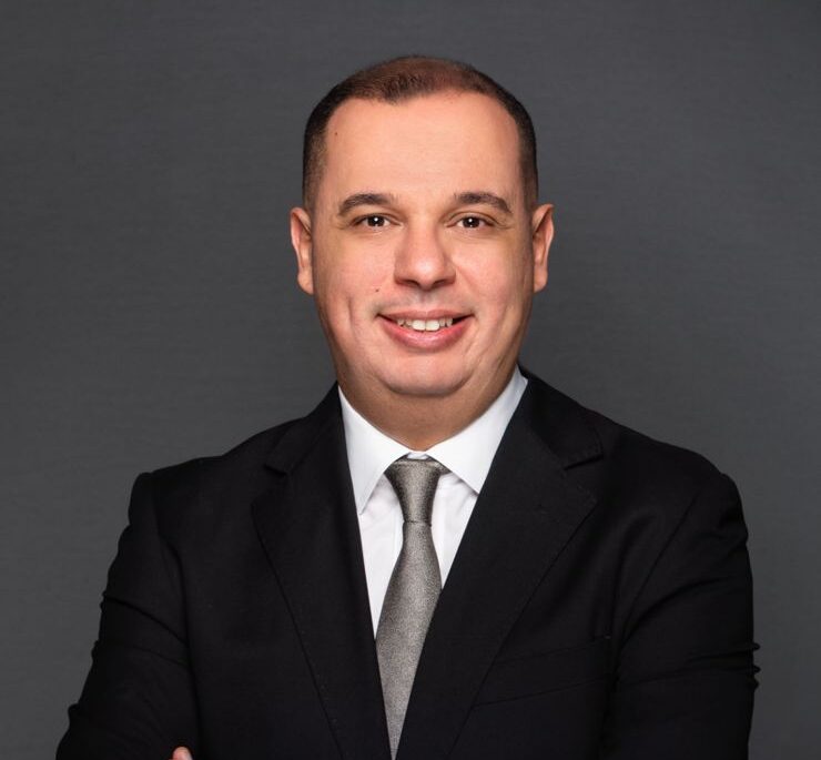 عمر مبروك