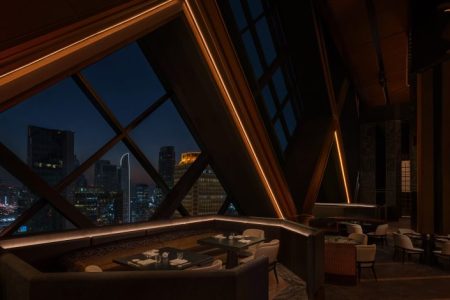 مطعم نوبو العالمي