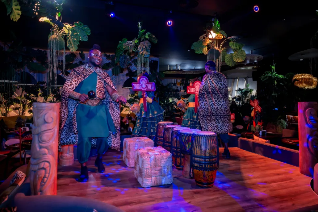 ذا جروفز