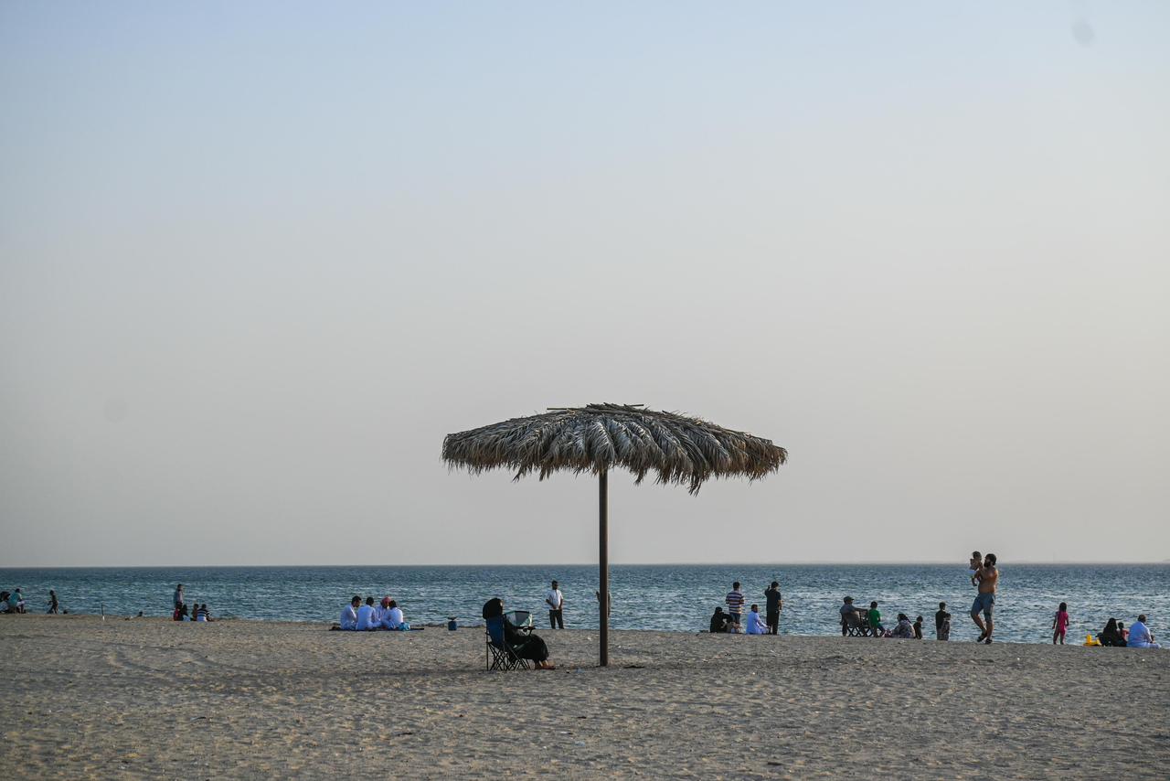 شاطئ المرجان بالظهران