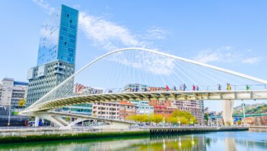 جسر زوبيزوري في بلباو