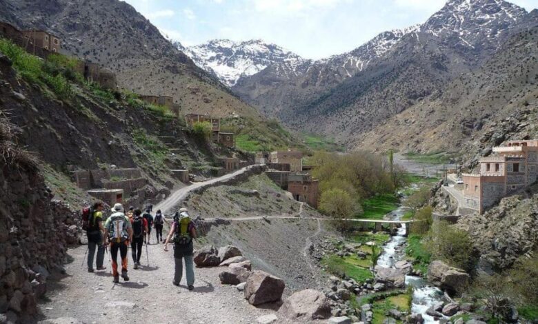 المشي لمسافات طويلة في إمليل