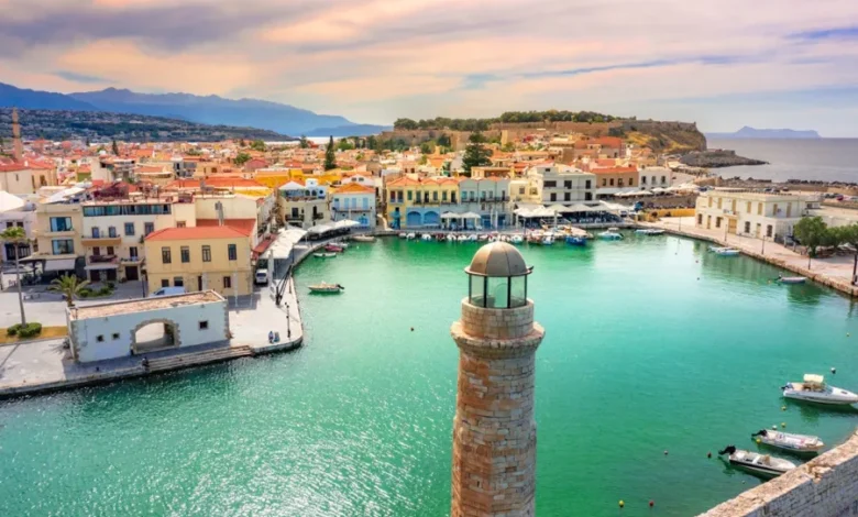 ميناء ريثيمنو القديم في جزيرة كريت