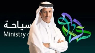 وزير السياحة، أحمد الخطيب