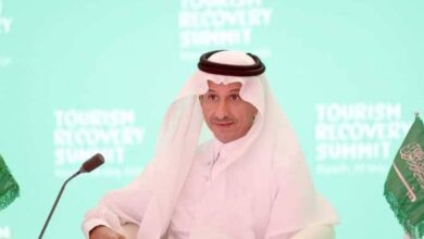 وزير السياحة أحمد الخطيب