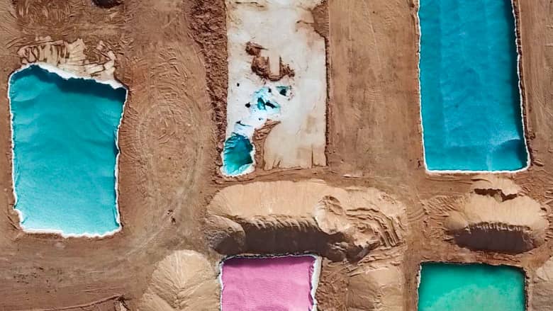 بحيرات الملح الملونة في مصر