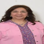 الاذاعية الكبيرة منال هيكل