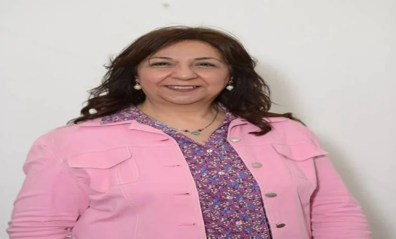 الاذاعية الكبيرة منال هيكل