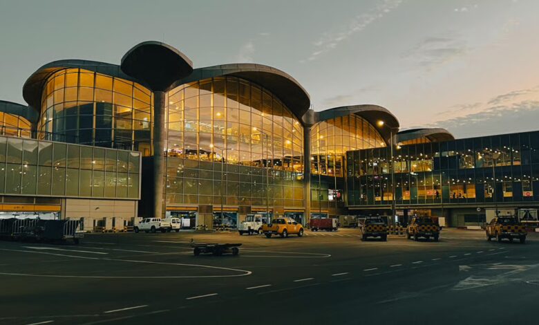 المطارات الخليجية