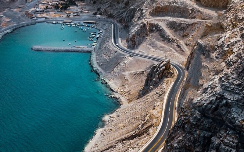 5 محطات على طريق خصب تكشف طبيعة الساحل العماني