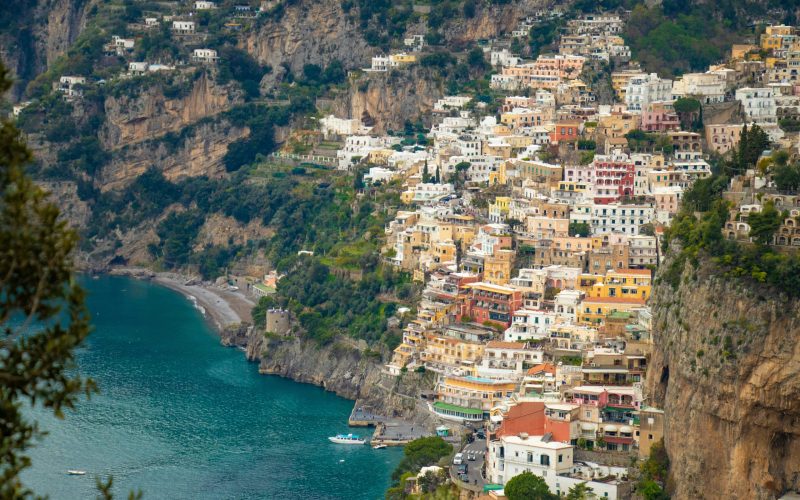 جنوب إيطاليا يفتح أبوابه للسياح عبر 5 وجهات ساحلية وتراثية لا تنسى