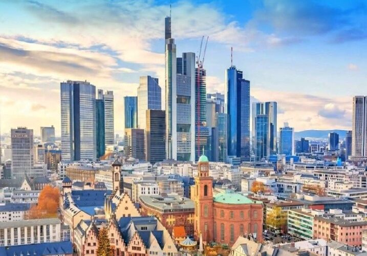 ناطحات السحاب تمنح مدينة ألمانية موقعًا ماليًا مرتبطًا بأوروبا.. ما هي؟